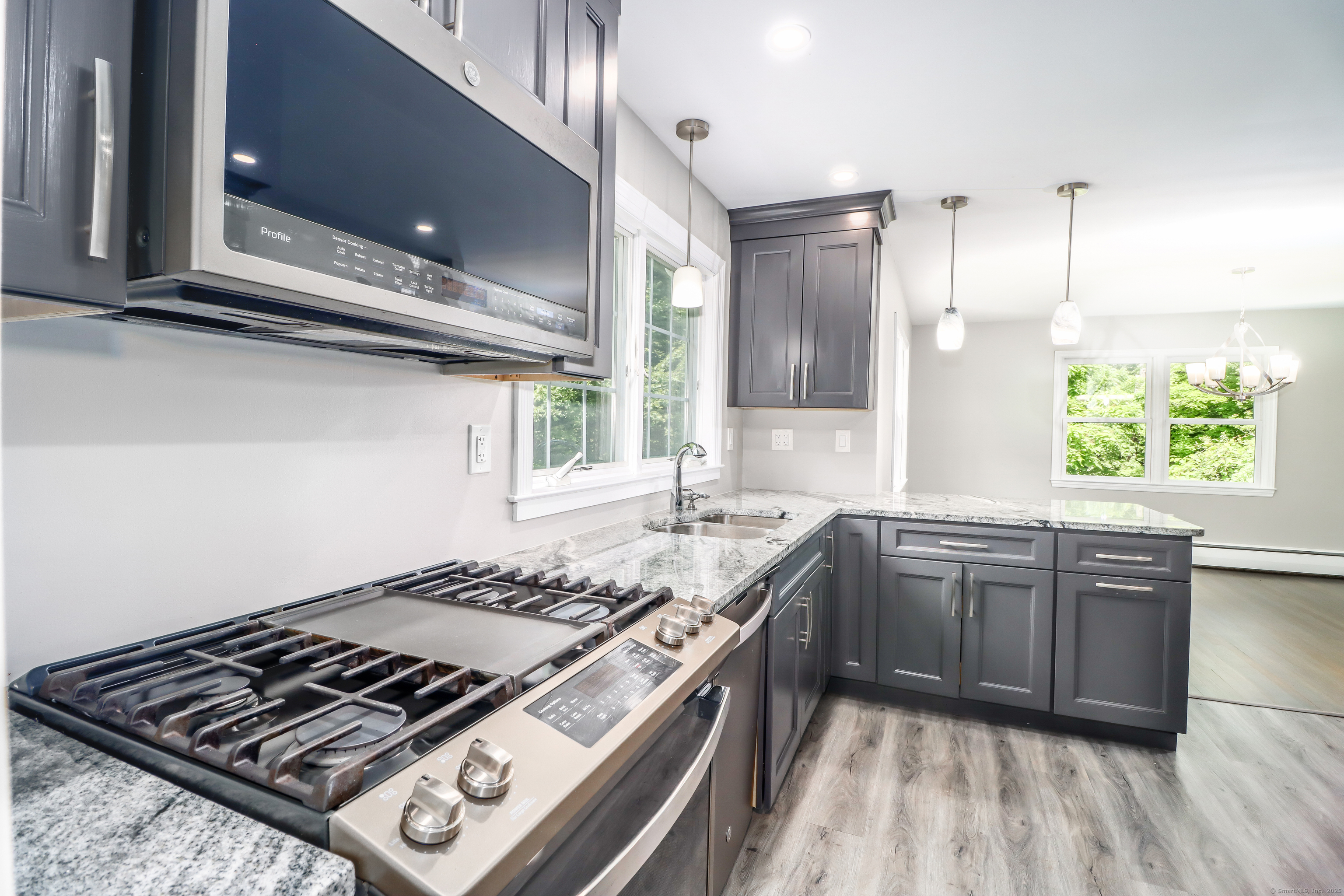 Redding, Connecticut, 06896, United States, 5 Bedrooms Bedrooms, ,3 BathroomsBathrooms,Residential,For Sale,1875500