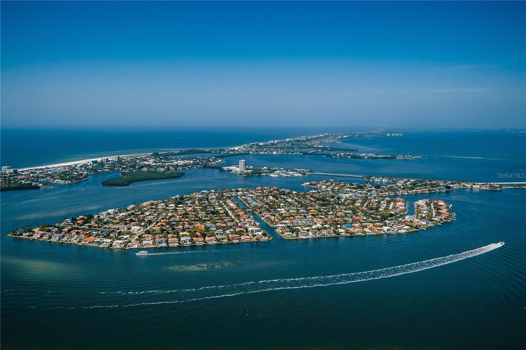 Sarasota, Florida, 34236, United States, 5 Bedrooms Bedrooms, ,7 BathroomsBathrooms,Residential,For Sale,1913430