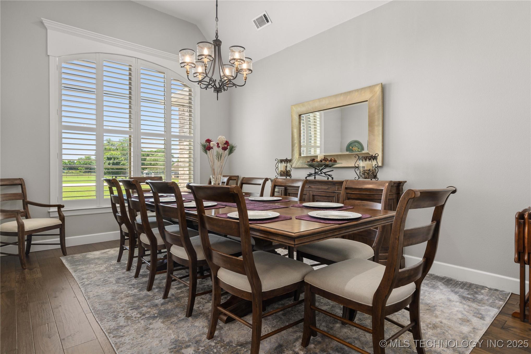 Fort Gibson, Oklahoma, 74434, United States, 4 Bedrooms Bedrooms, ,4 BathroomsBathrooms,Residential,For Sale,2005878