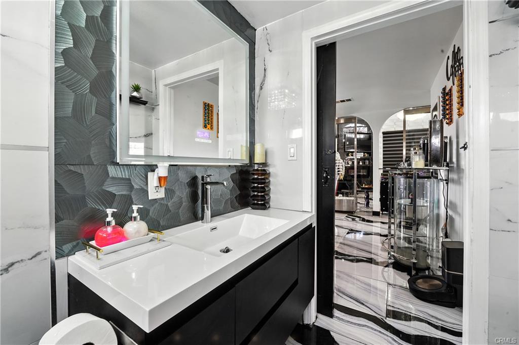 Carson, California, 90745, United States, 8 Bedrooms Bedrooms, ,6 BathroomsBathrooms,Residential,For Sale,1976741