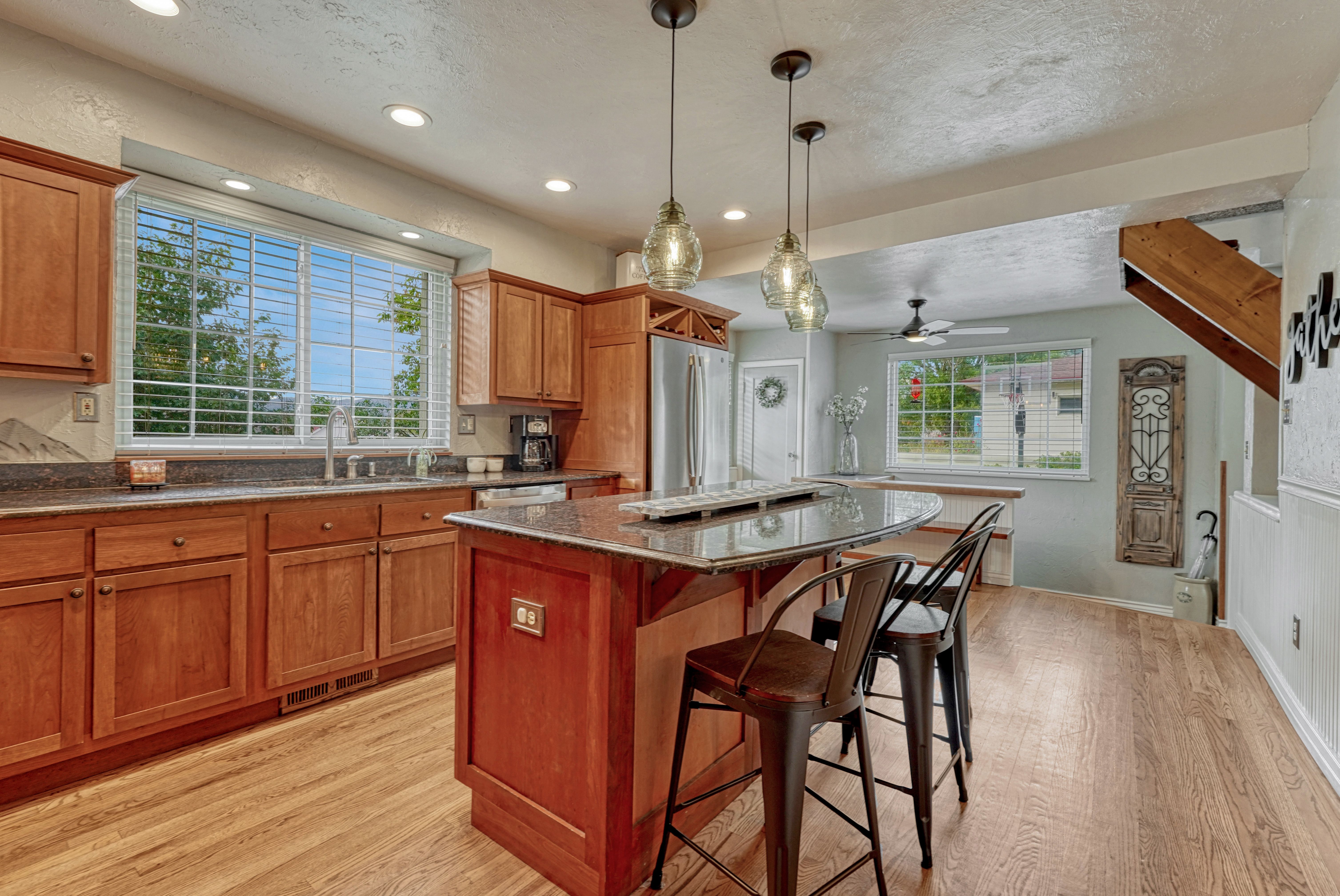 Corner-Lot Charm Near Patty Jewett and Downtown - 物件實景