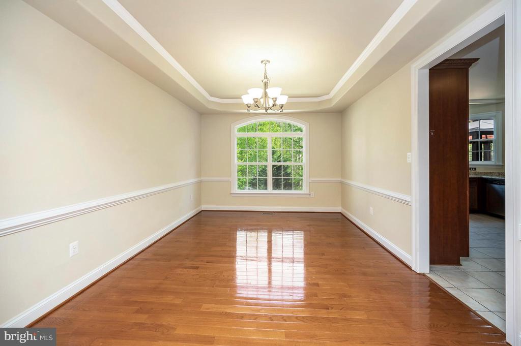 Stafford, Virginia, 22554, United States, 5 Bedrooms Bedrooms, ,5 BathroomsBathrooms,Residential,For Sale,2047982