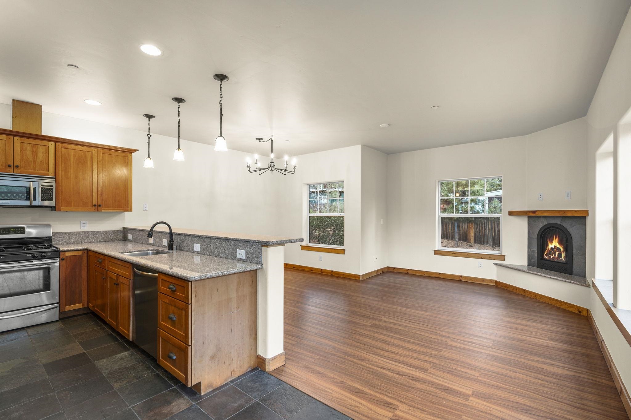 Tahoe Vista, California, 96148, United States, 3 Bedrooms Bedrooms, ,2 BathroomsBathrooms,Residential,For Sale,2003341