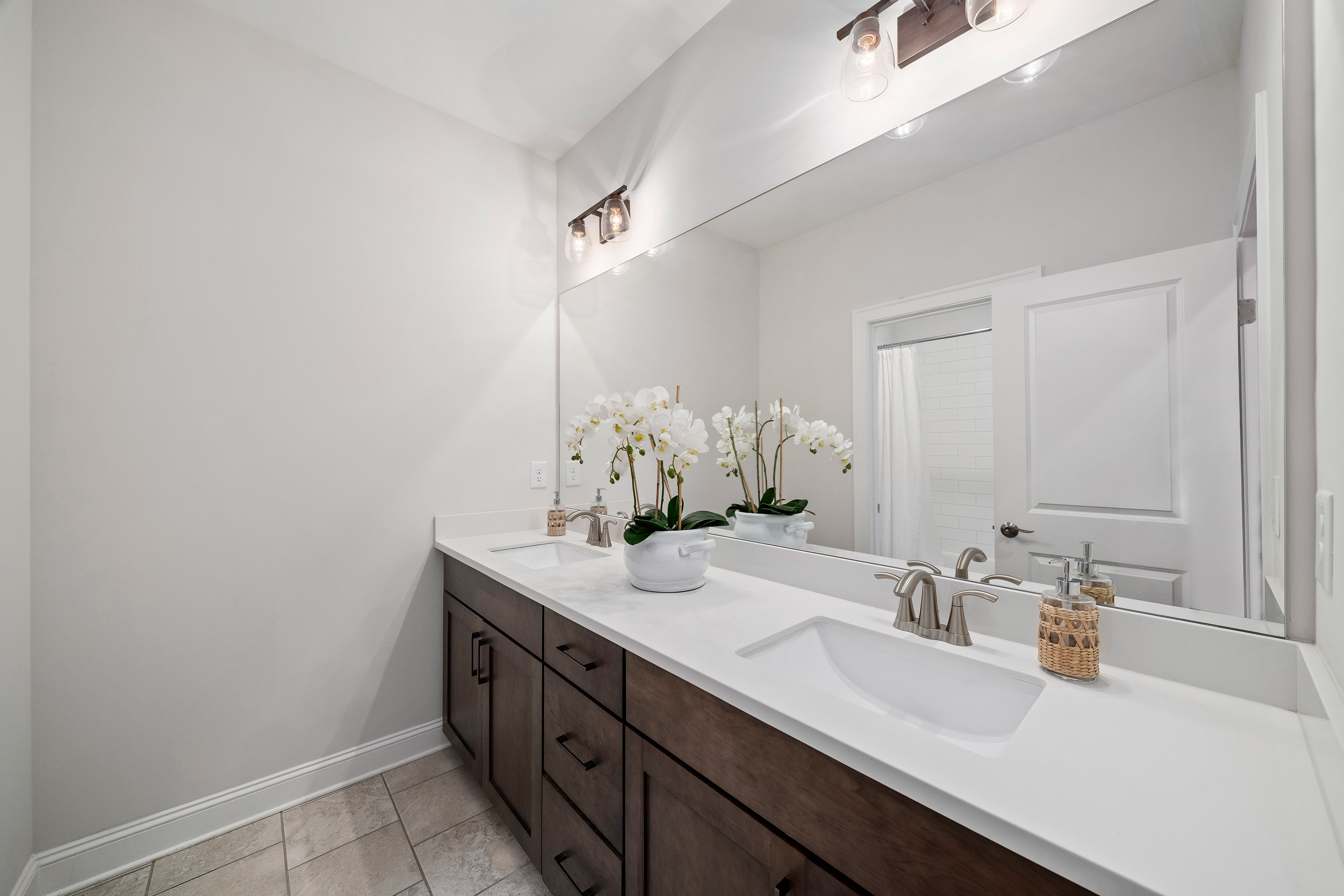  Designer Townhome in One of Alpharetta