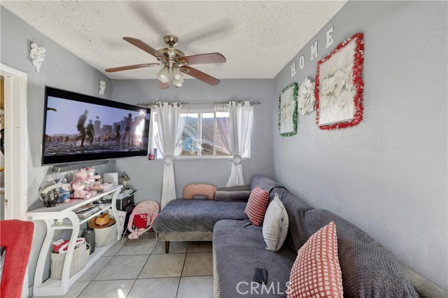 Lynwood, California, 90262, United States, 4 Bedrooms Bedrooms, ,Residential,For Sale,2010416