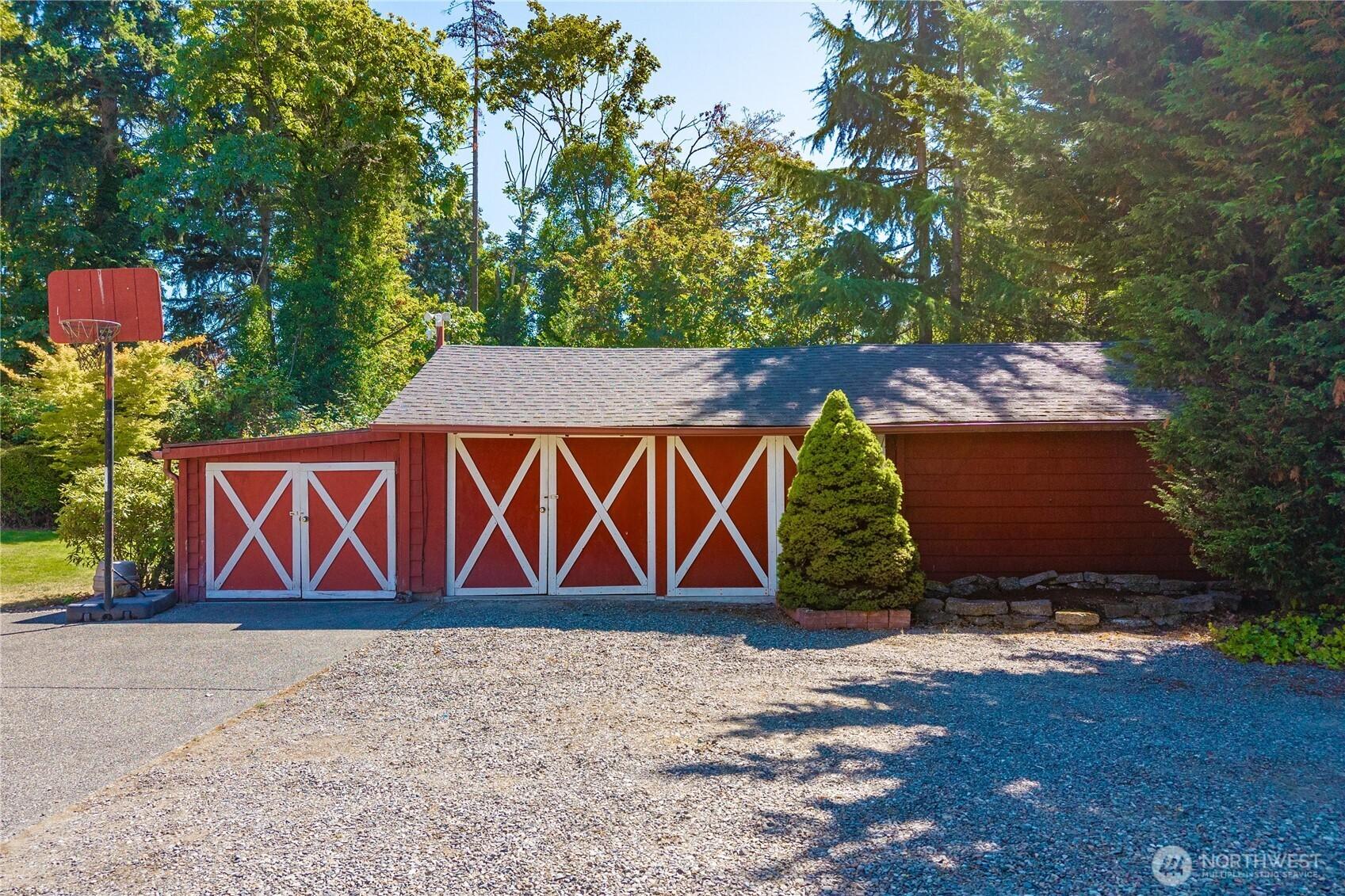 DES MOINES, Washington, 98198, United States, 5 Bedrooms Bedrooms, ,4 BathroomsBathrooms,Residential,For Sale,1927220
