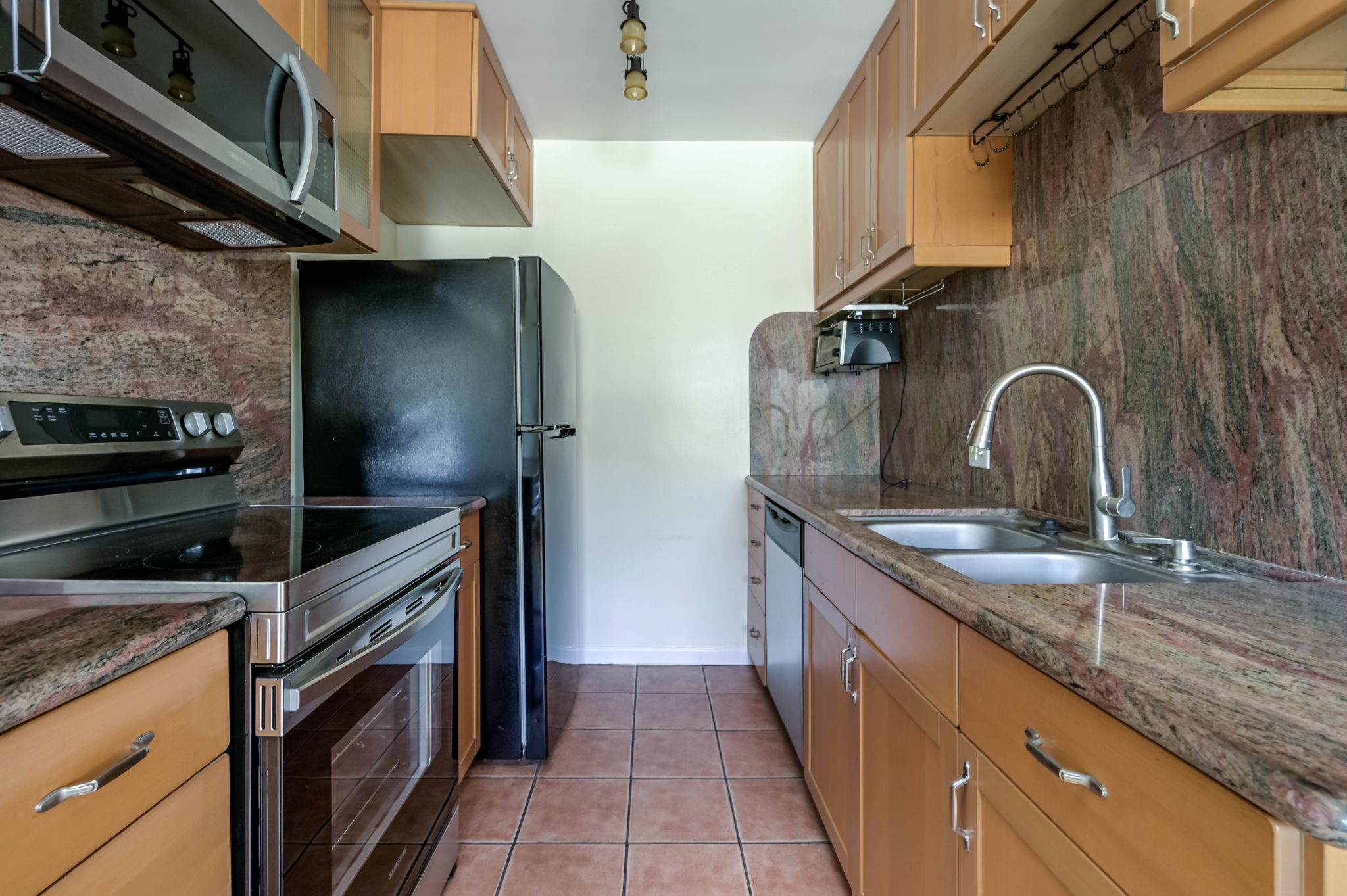 Culver City, California, 90232, United States, 2 Bedrooms Bedrooms, ,2 BathroomsBathrooms,Residential,For Sale,1921770