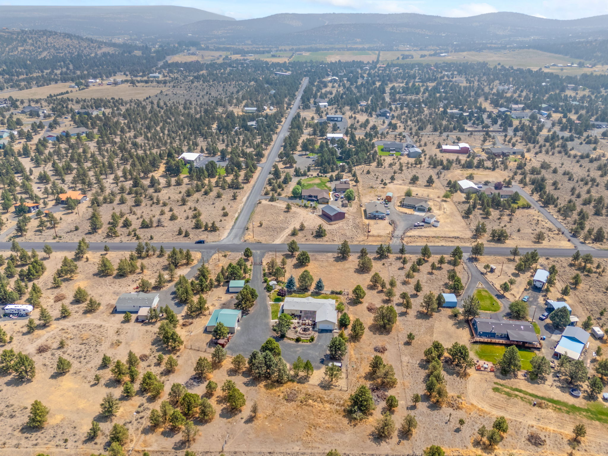 Prineville, Oregon, 97754, United States, 4 Bedrooms Bedrooms, ,2 BathroomsBathrooms,Residential,For Sale,1919985
