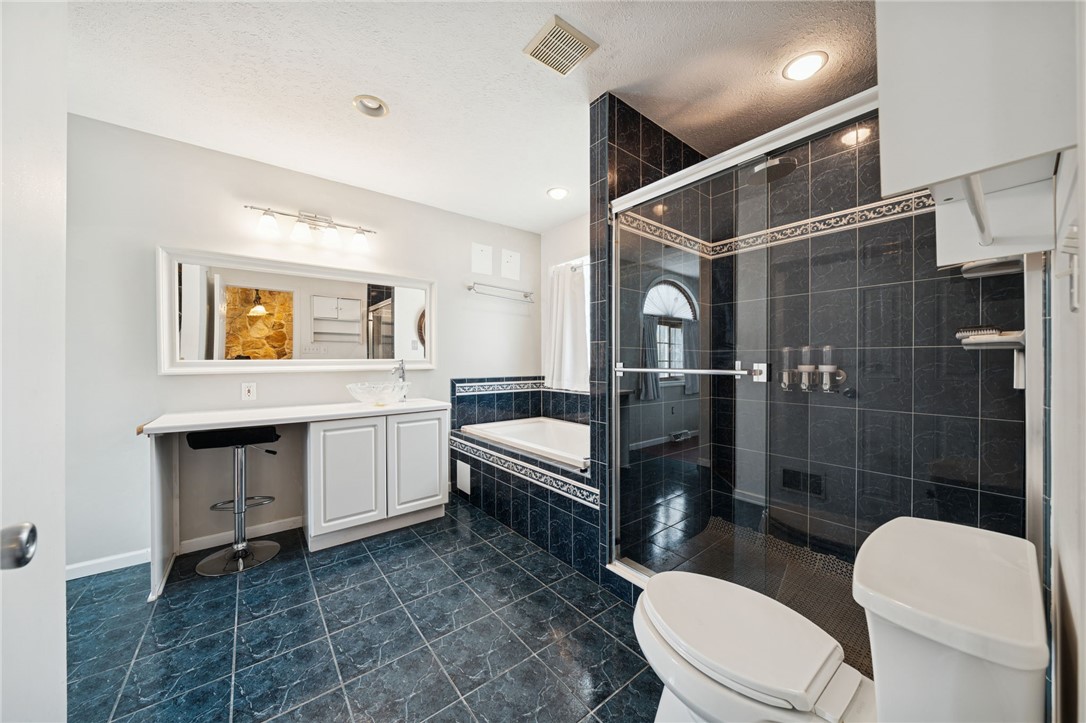 Plum Boro, Pennsylvania, 15239, United States, 4 Bedrooms Bedrooms, ,4 BathroomsBathrooms,Residential,For Sale,1996480