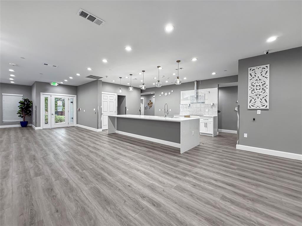 Garland, Texas, 75041, United States, 8 Bedrooms Bedrooms, ,4 BathroomsBathrooms,Residential,For Sale,2003441