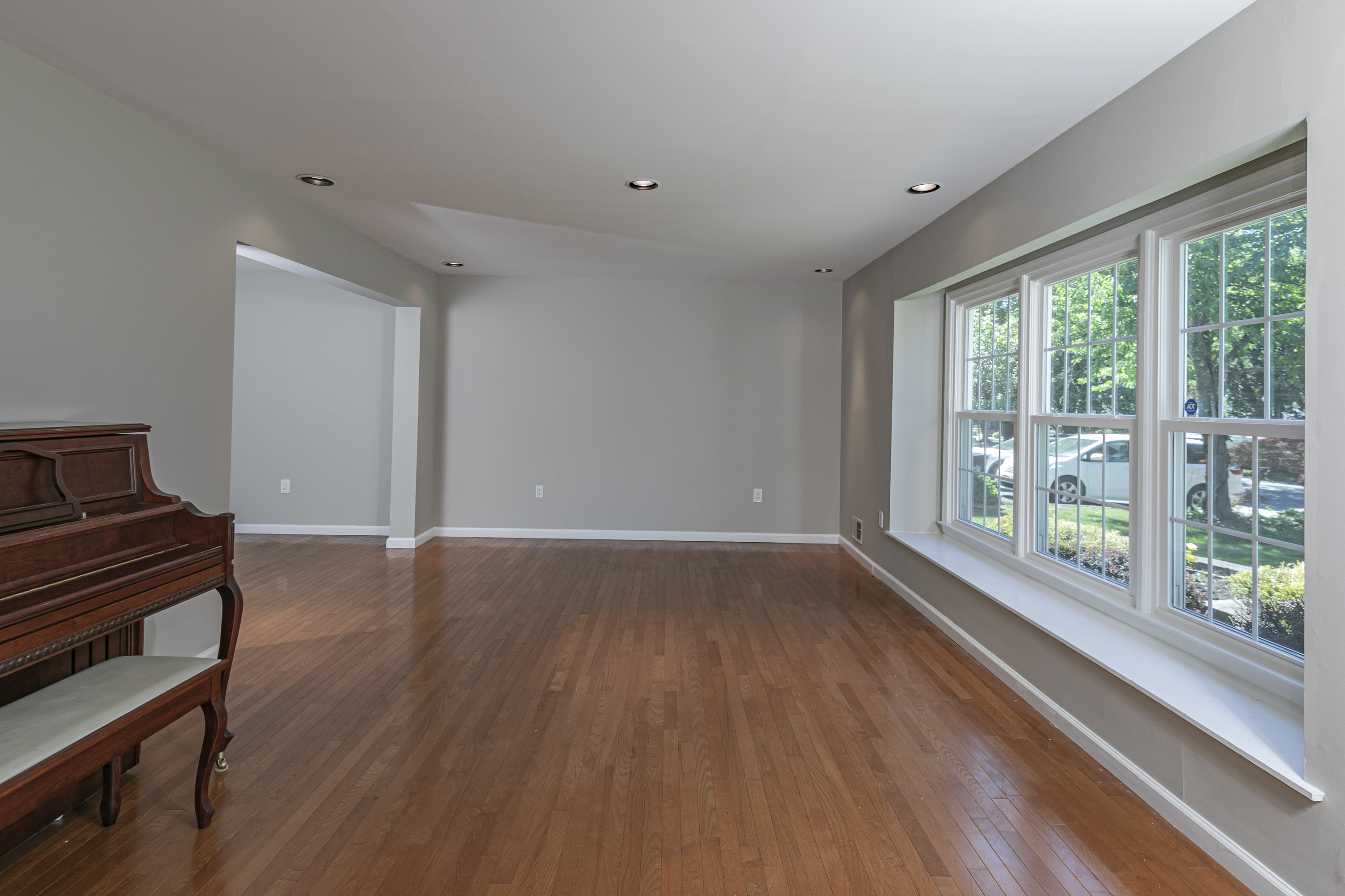 A Spacious North Brunswick Home Near a Planned Future Transit Hub - 物件實景