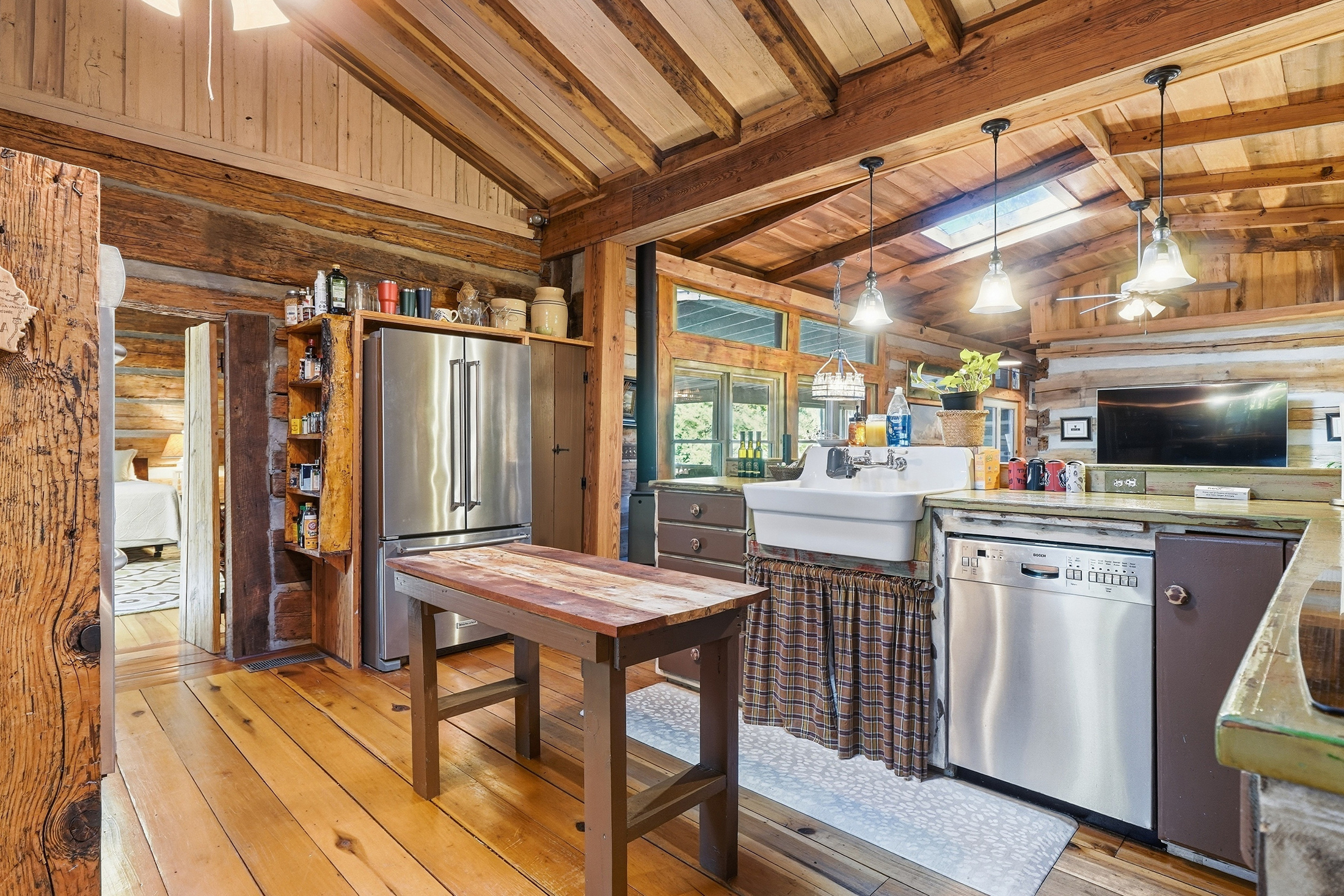  Exquisite 77.5 +/- Acre Private Retreat With Modern Rustic Elegance - 物件實景