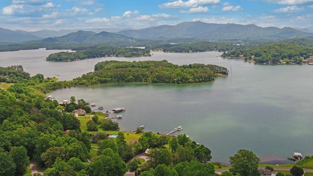 Young Harris, Georgia, 30582, United States, 3 Bedrooms Bedrooms, ,3 BathroomsBathrooms,Residential,For Sale,1974109