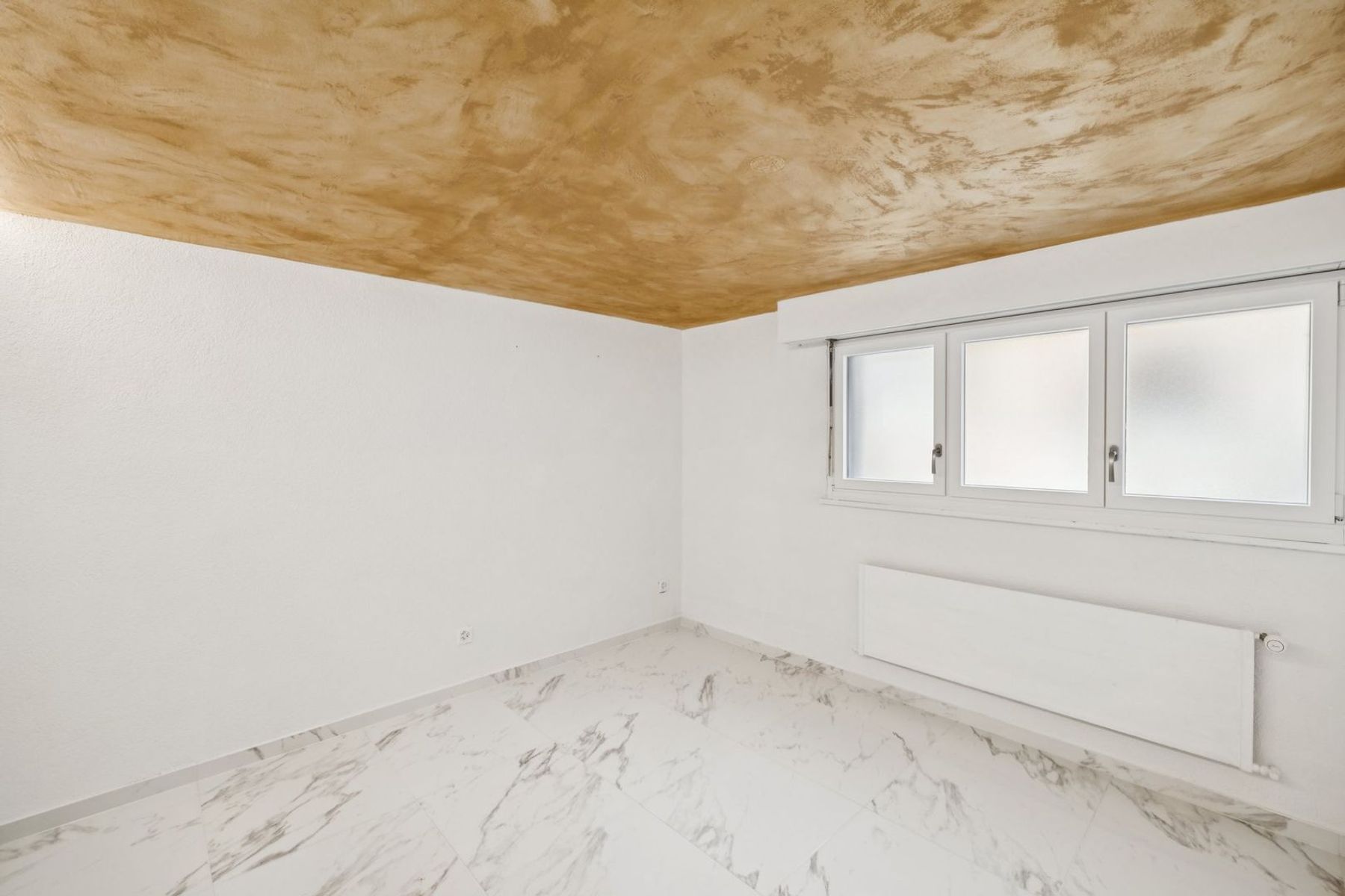 Large detached house with large converted attic space - 物件實景