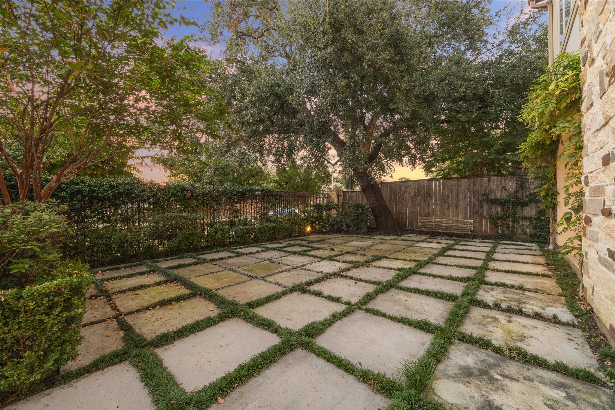  6008 Potomac Park Drive - 物件實景