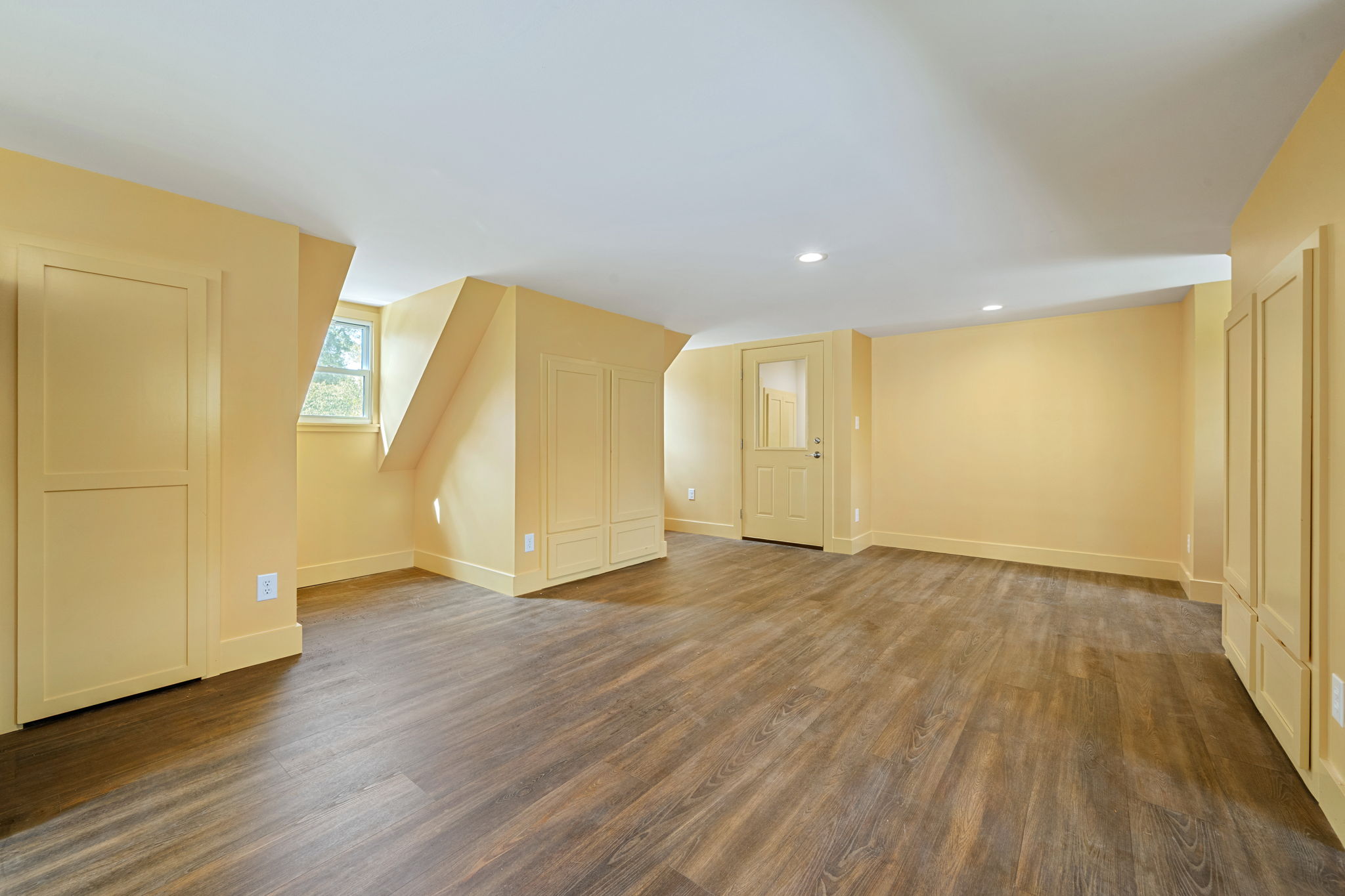 San Marcos, Texas, 78666, United States, 3 Bedrooms Bedrooms, ,4 BathroomsBathrooms,Residential,For Sale,1981922