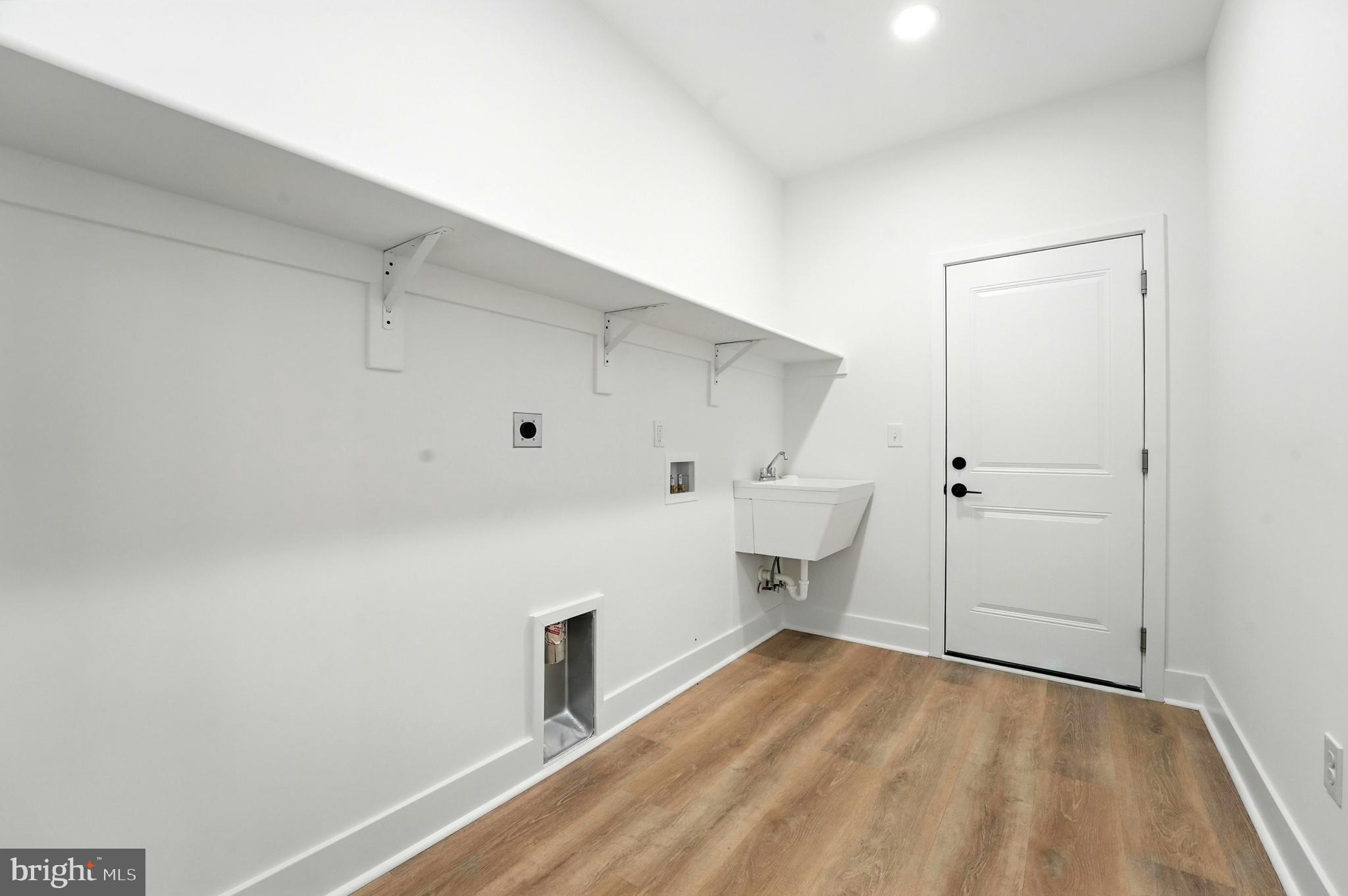 Culpeper, Virginia, 22701, United States, 3 Bedrooms Bedrooms, ,2 BathroomsBathrooms,Residential,For Sale,1944856