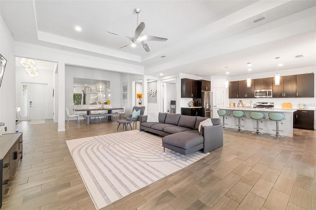 Bradenton, Florida, 34212, United States, 4 Bedrooms Bedrooms, ,3 BathroomsBathrooms,Residential,For Sale,1866766