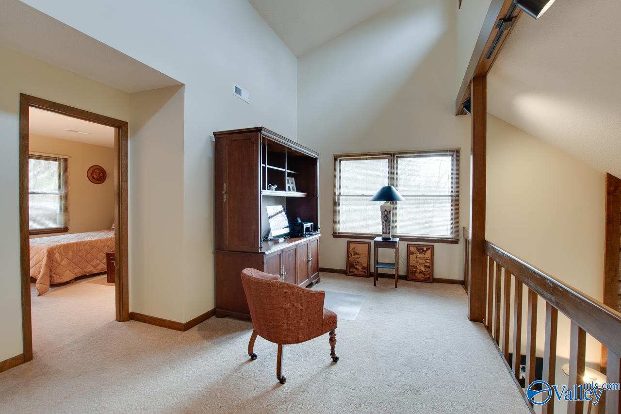 Huntsville, Alabama, 35802, United States, 4 Bedrooms Bedrooms, ,3 BathroomsBathrooms,Residential,For Sale,1996738