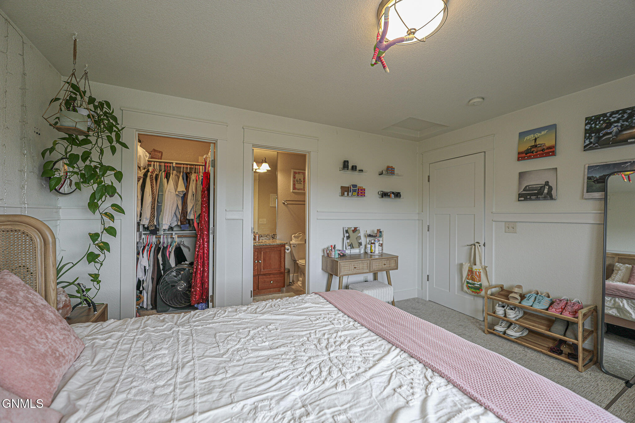 Bismarck, North Dakota, 58503, United States, 6 Bedrooms Bedrooms, ,5 BathroomsBathrooms,Residential,For Sale,1810584