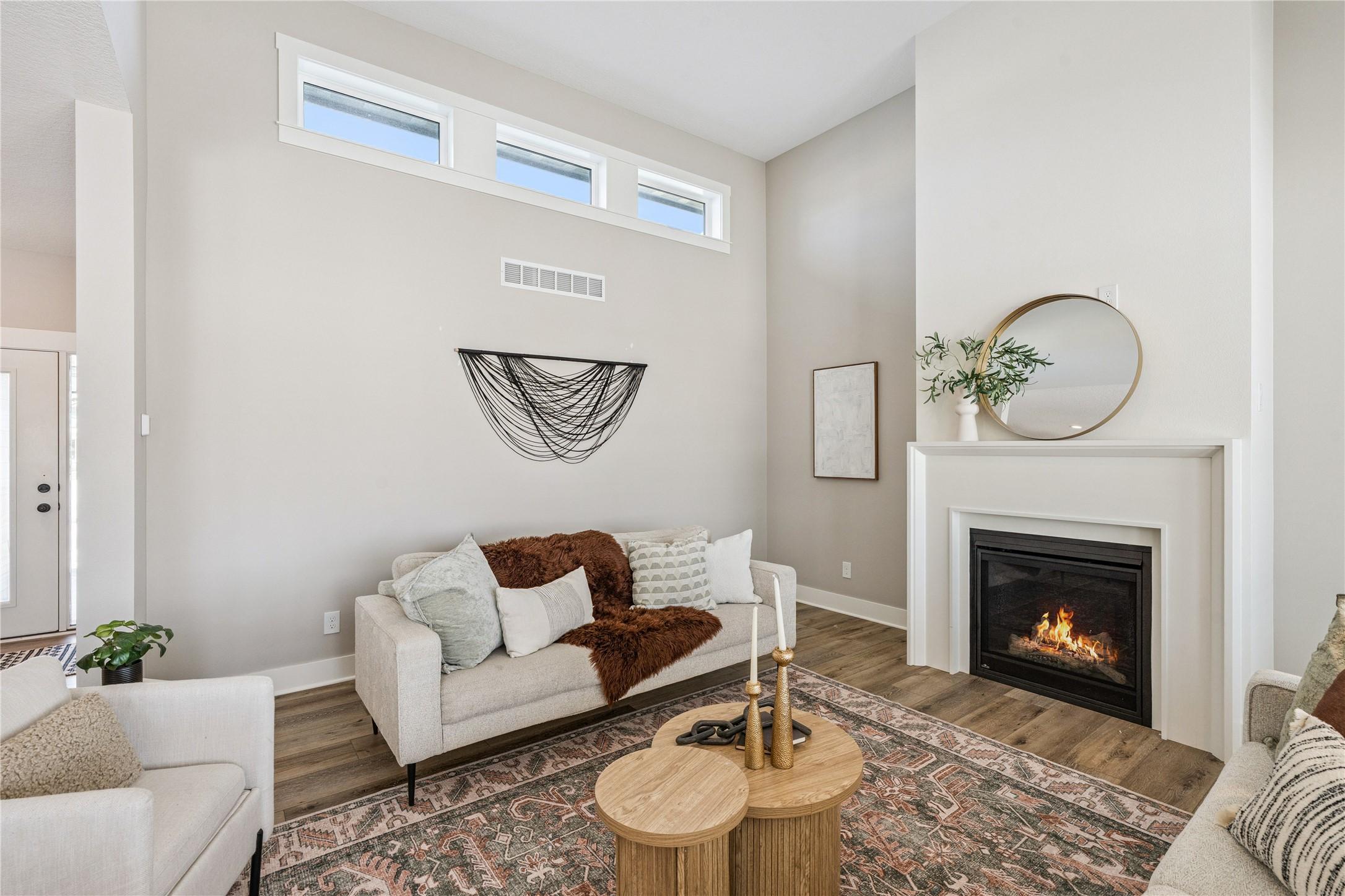 Urbandale, Iowa, 50323, United States, 5 Bedrooms Bedrooms, ,4 BathroomsBathrooms,Residential,For Sale,2005616