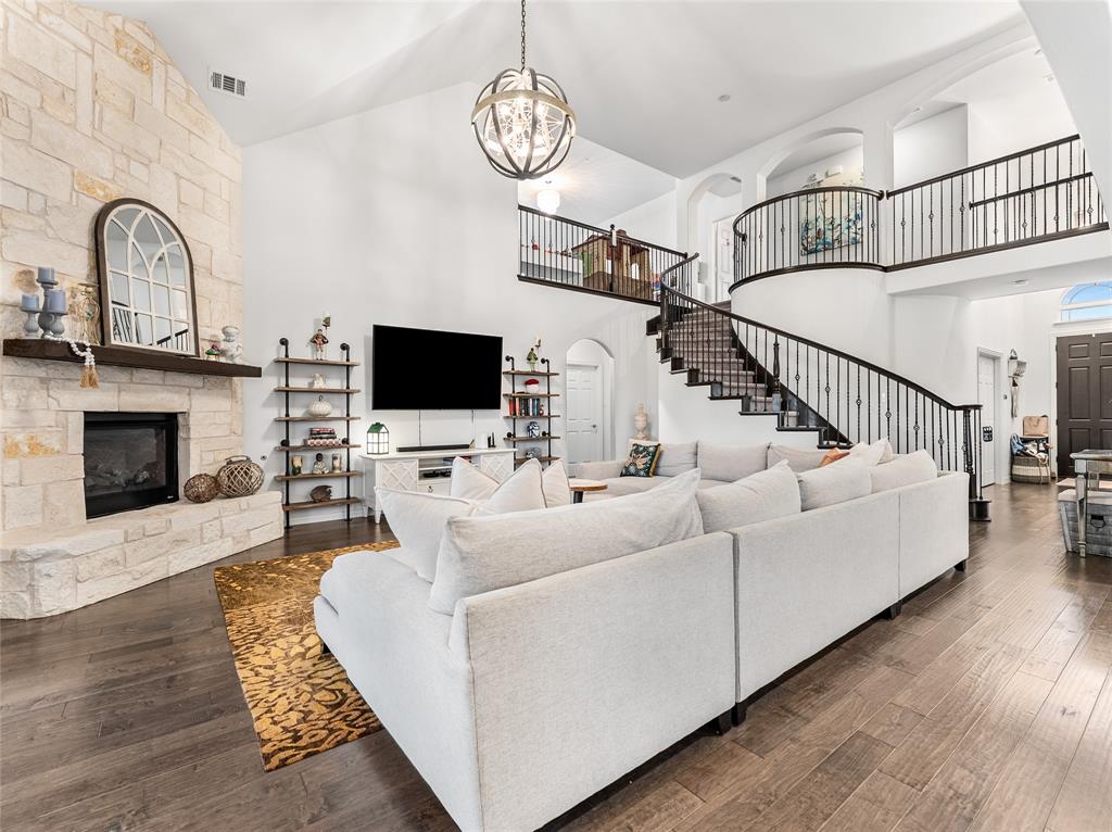 Celina, Texas, 75009, United States, 5 Bedrooms Bedrooms, ,4 BathroomsBathrooms,Residential,For Sale,2002202