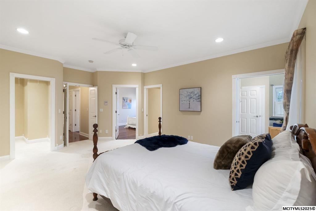 Mason City, Iowa, 50401, United States, 5 Bedrooms Bedrooms, ,4 BathroomsBathrooms,Residential,For Sale,1973709