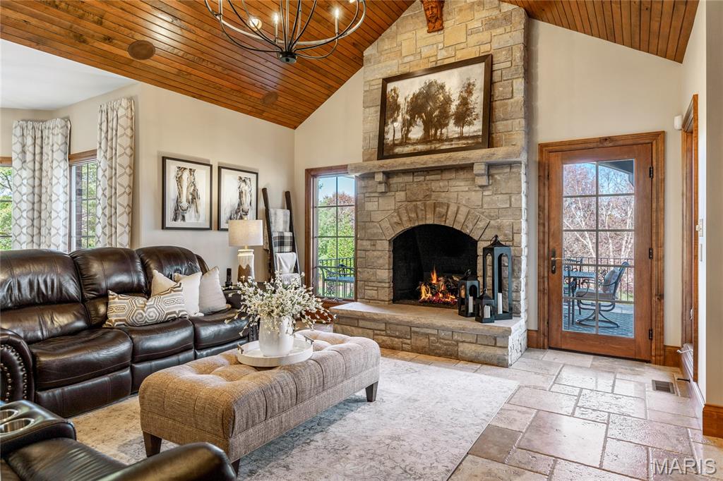 St Charles, Missouri, 63304, United States, 4 Bedrooms Bedrooms, ,6 BathroomsBathrooms,Residential,For Sale,1992889