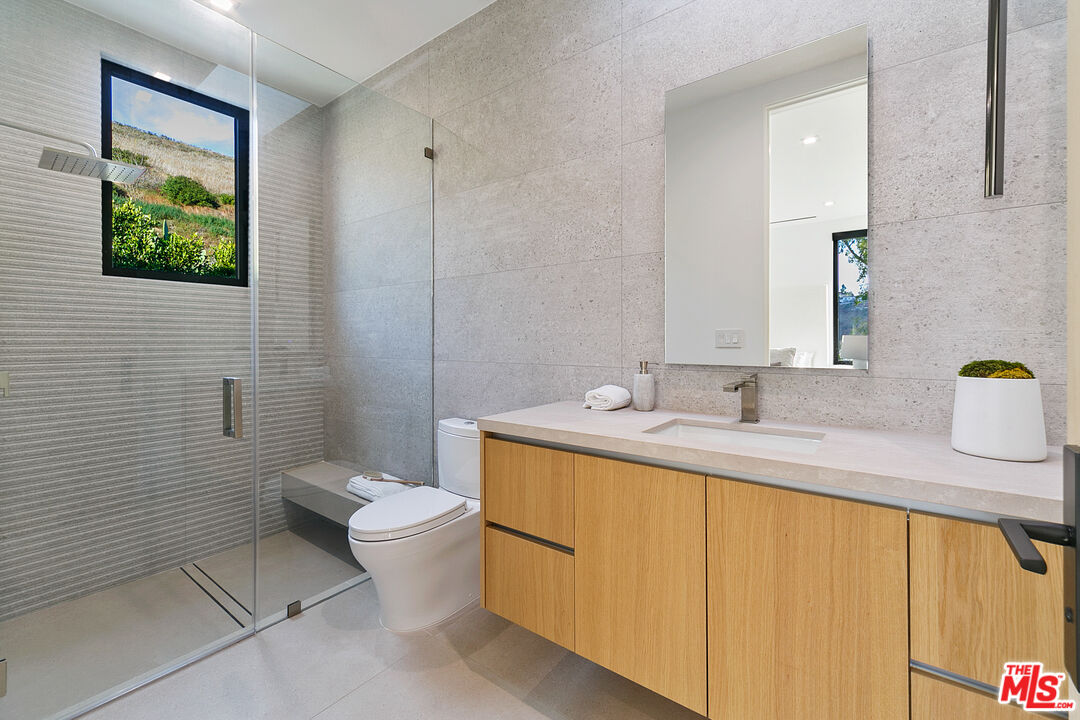 29623 Cuthbert Rd, Malibu, California, 90265, United States, 5 Bedrooms Bedrooms, ,8 BathroomsBathrooms,Residential,For Sale,29623 Cuthbert Rd,1682561