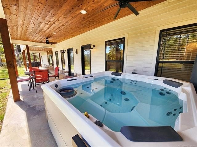 Tahlequah, Oklahoma, 74464, United States, 4 Bedrooms Bedrooms, ,4 BathroomsBathrooms,Residential,For Sale,1984008