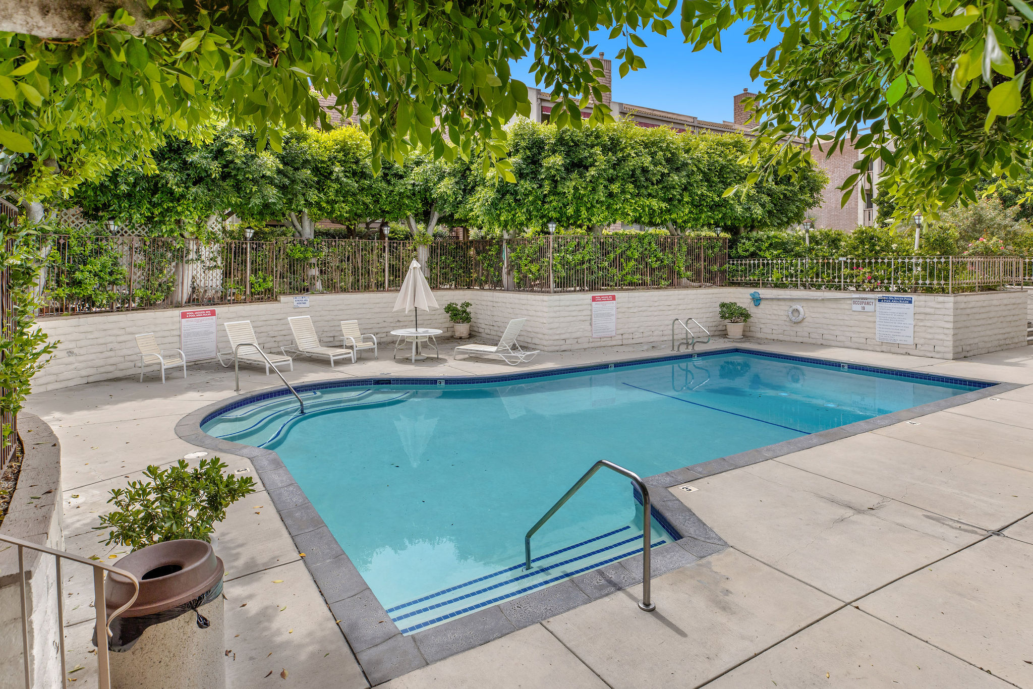  5216 Yarmouth #105 - 物件實景