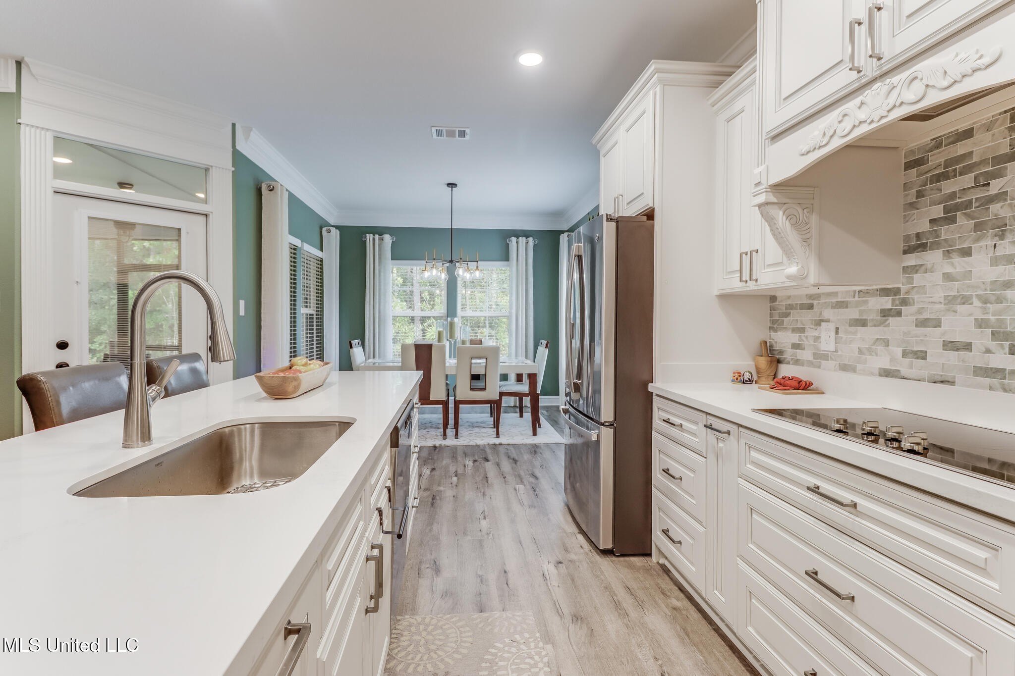 Gulfport, Mississippi, 39503, United States, 5 Bedrooms Bedrooms, ,3 BathroomsBathrooms,Residential,For Sale,1921142