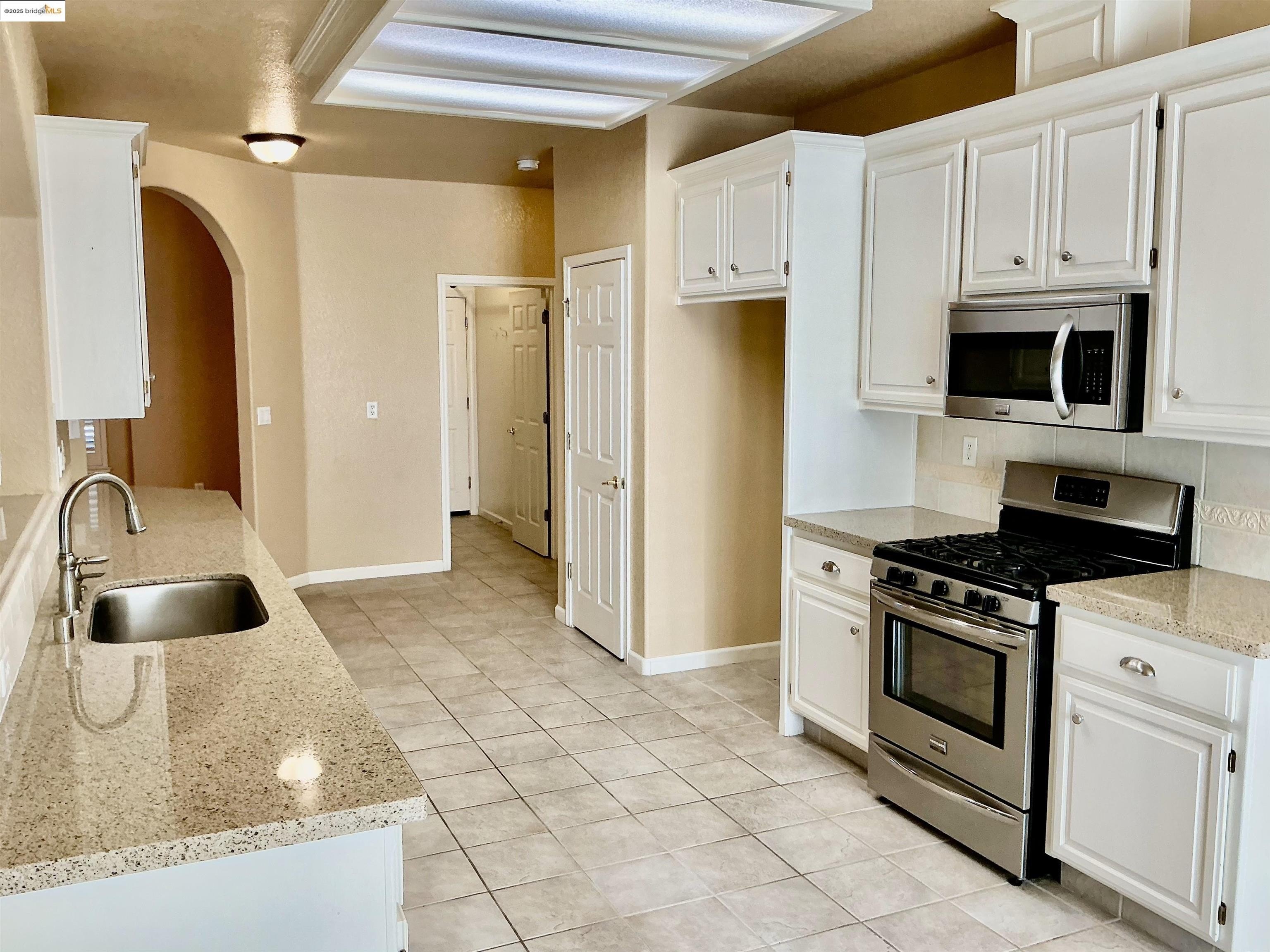 Jamestown, California, 95327, United States, 3 Bedrooms Bedrooms, ,2 BathroomsBathrooms,Residential,For Sale,1848648