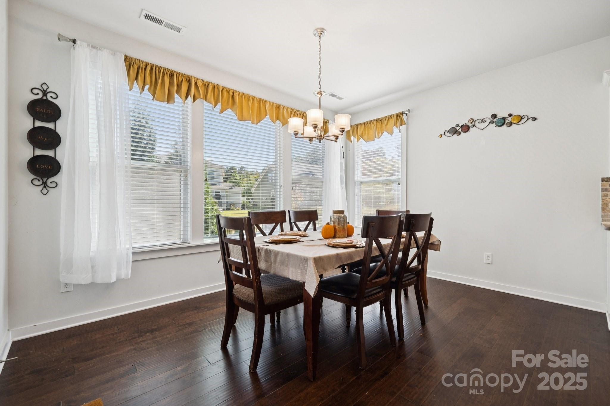 Clover, South Carolina, 29710, United States, 3 Bedrooms Bedrooms, ,2 BathroomsBathrooms,Residential,For Sale,1965516