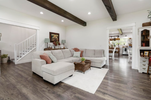 East Bernstadt, Kentucky, 40729, United States, 5 Bedrooms Bedrooms, ,3 BathroomsBathrooms,Residential,For Sale,2005265