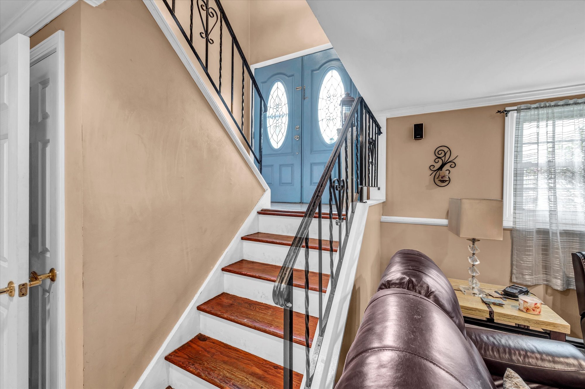 West Haven, Connecticut, 06516, United States, 4 Bedrooms Bedrooms, ,2 BathroomsBathrooms,Residential,For Sale,1981811