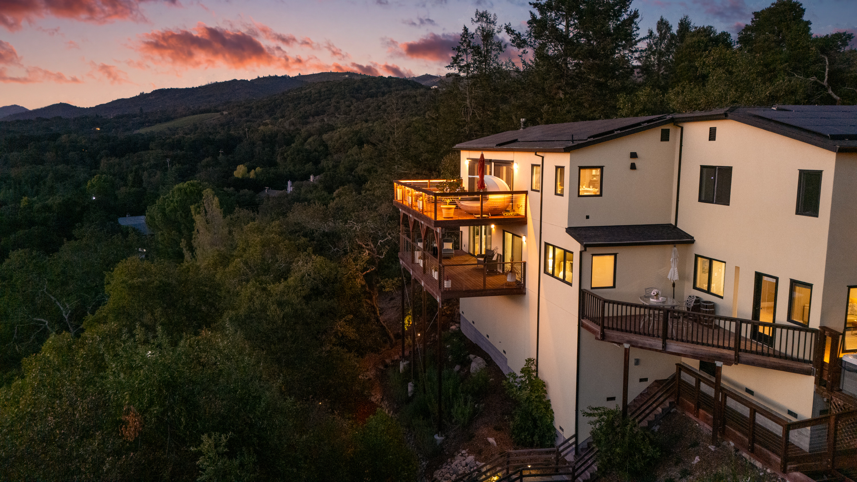  Panoramic Sonoma Views & Income-Producing ADU - 物件實景