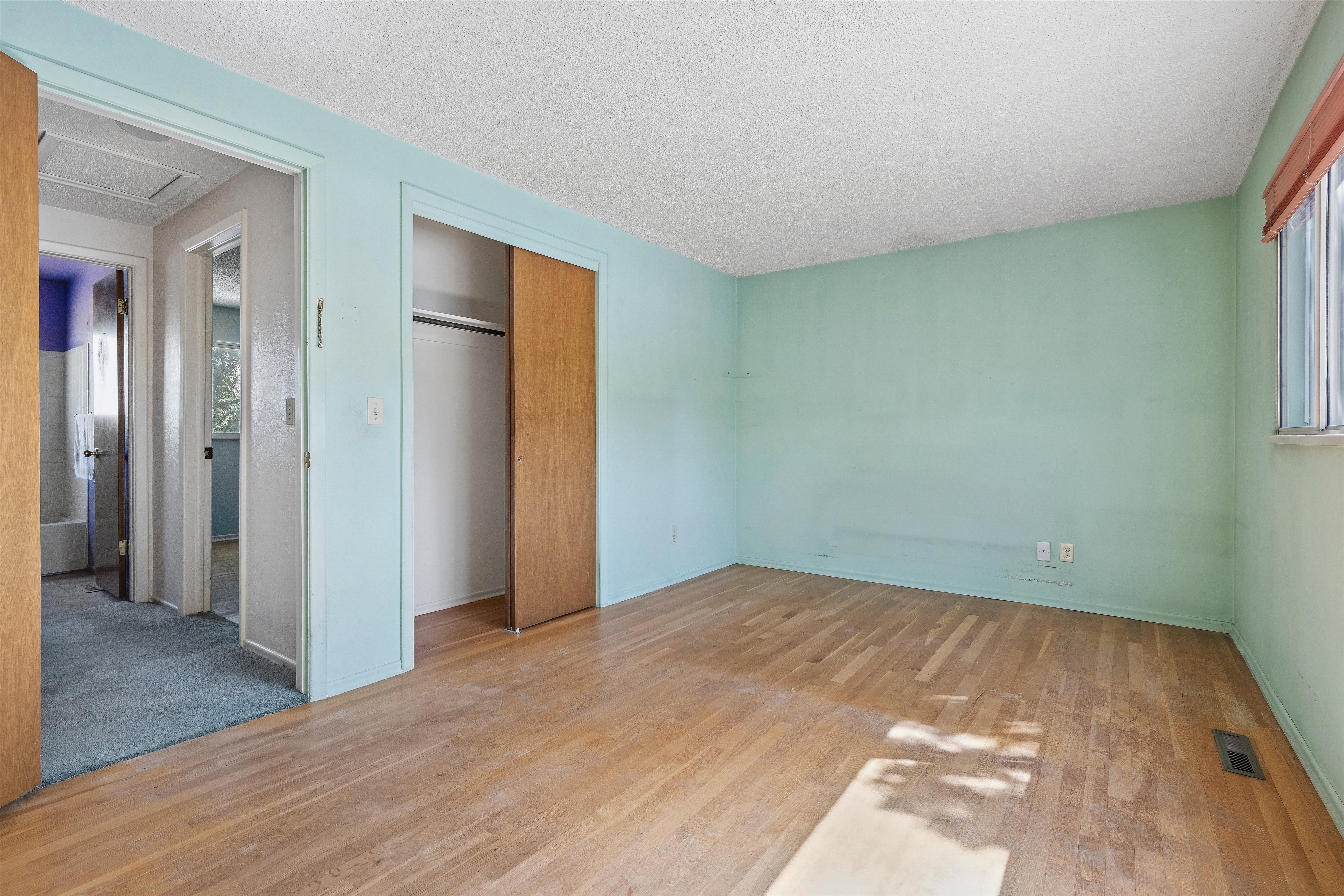 Exceptional opportunity in one of Boulder
