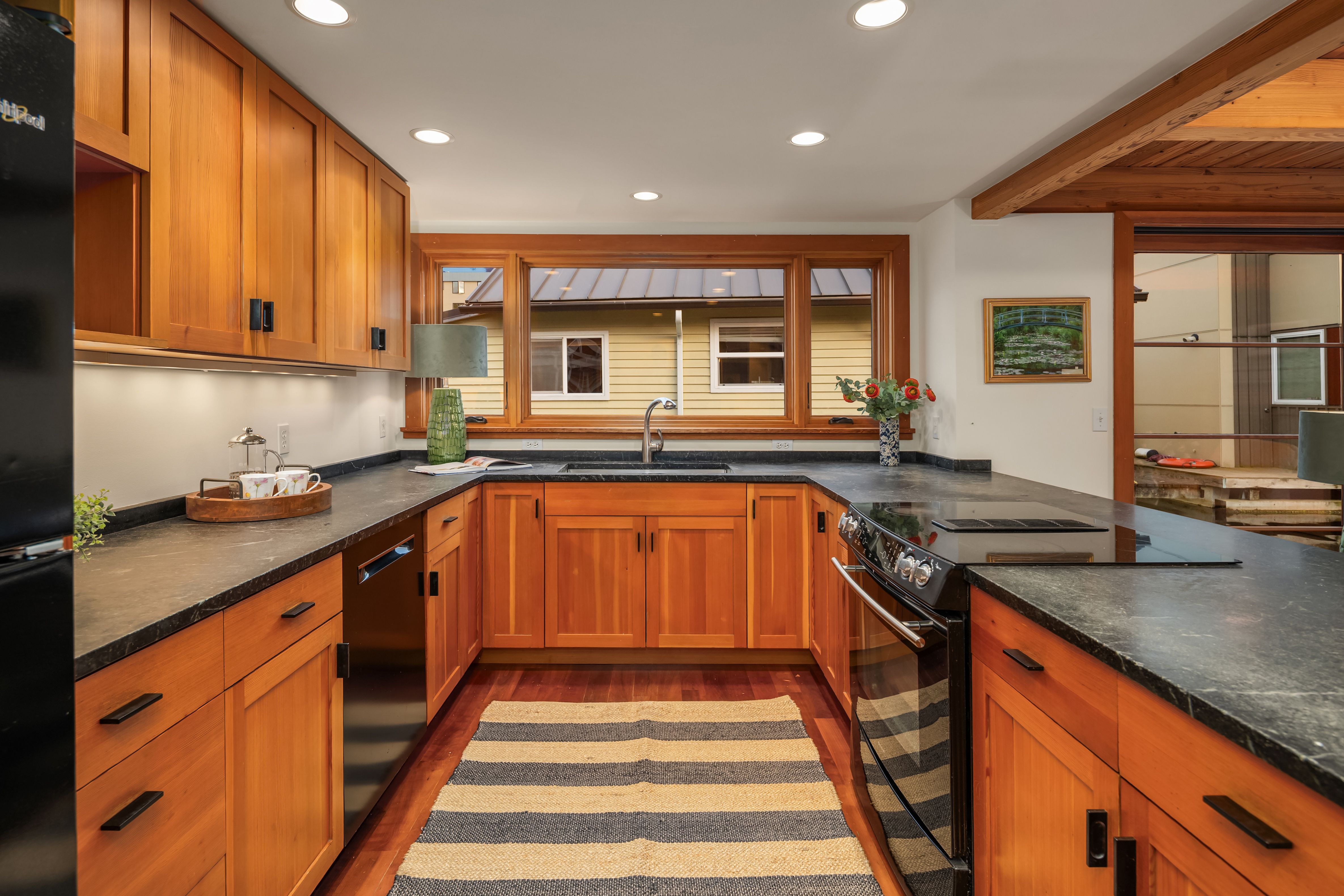  2339 Fairview Ave E #L, Seattle, WA 98102 - 物件實景