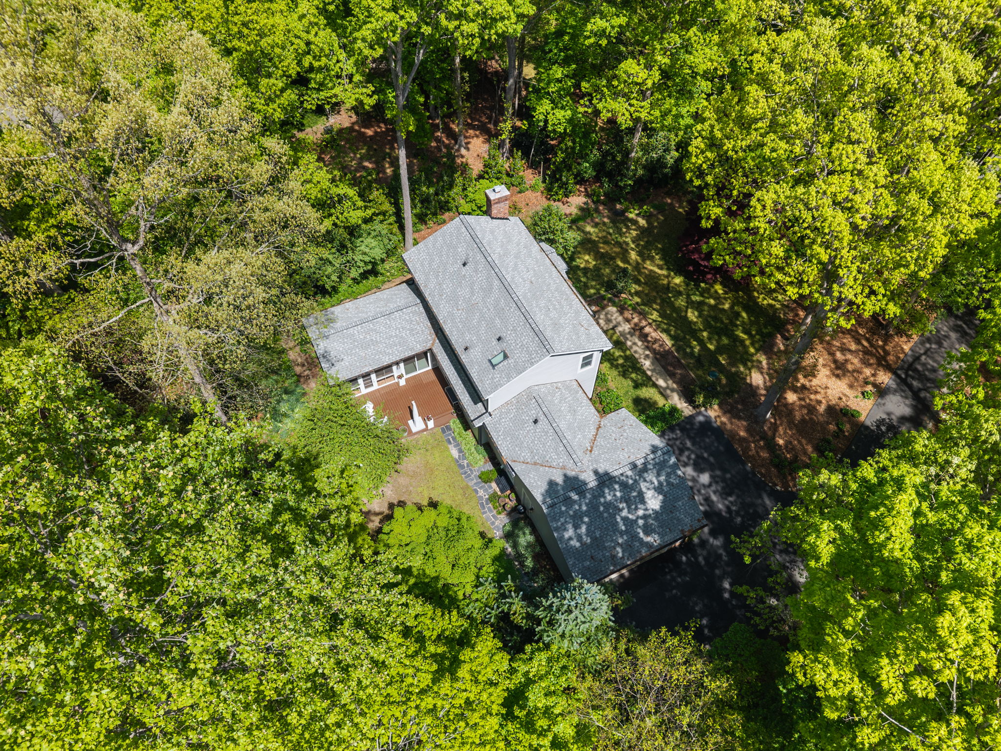  8 Sedgewood Road, Chapel Hill, NC 27514 - 物件實景