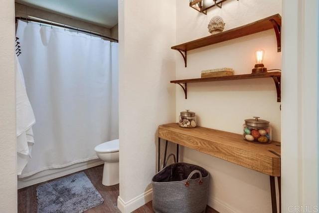 Vista, California, 92081, United States, 4 Bedrooms Bedrooms, ,3 BathroomsBathrooms,Residential,For Sale,1923801