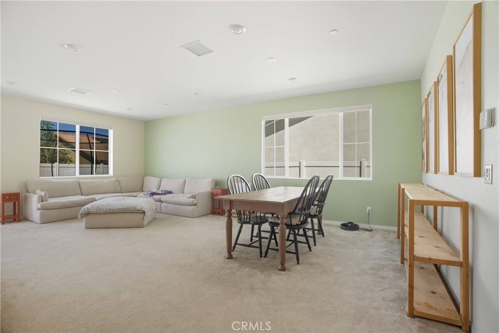 Hemet, California, 92545, United States, 3 Bedrooms Bedrooms, ,2 BathroomsBathrooms,Residential,For Sale,1950235
