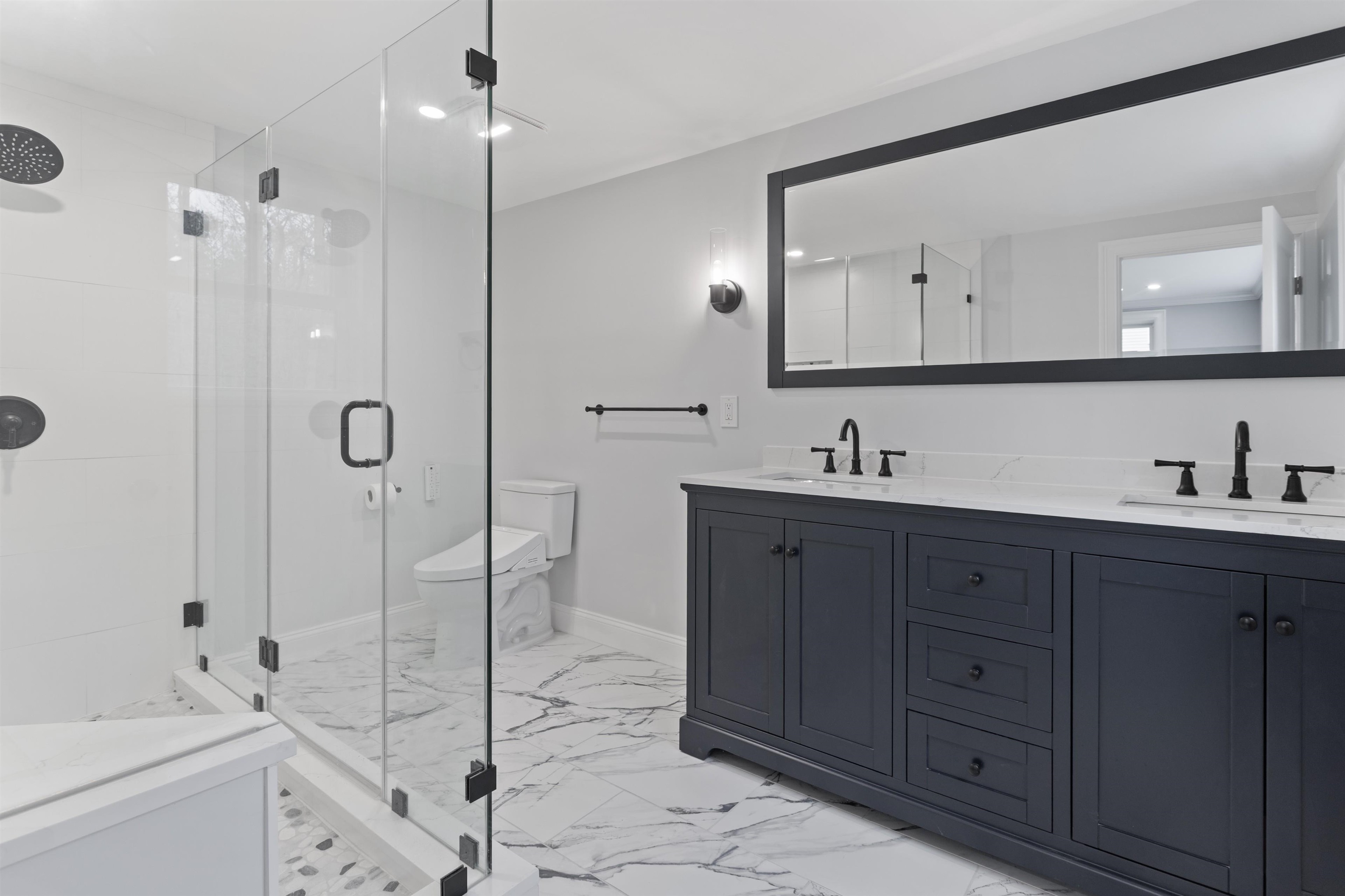 Portsmouth, New Hampshire, 03801, United States, 3 Bedrooms Bedrooms, ,1 BathroomBathrooms,Residential,For Sale,1991010