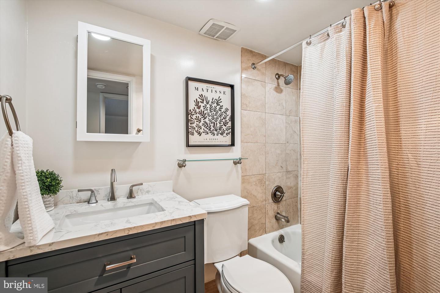 Washington, District of Columbia, 20007, United States, 1 Bedroom Bedrooms, ,1 BathroomBathrooms,Residential,For Sale,1941615