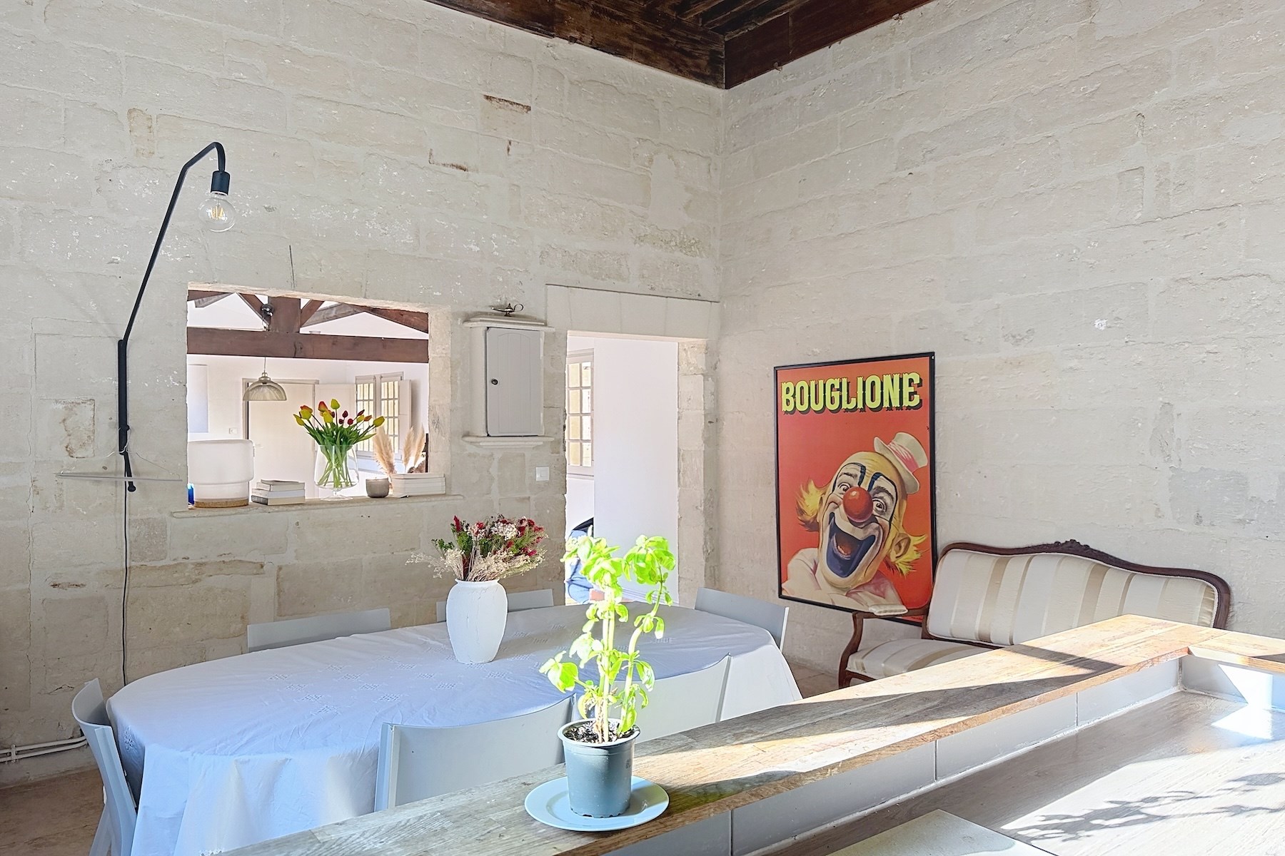  17th Century Private Mansion - 105 m² - Steps from Place aux Herbes - 物件實景
