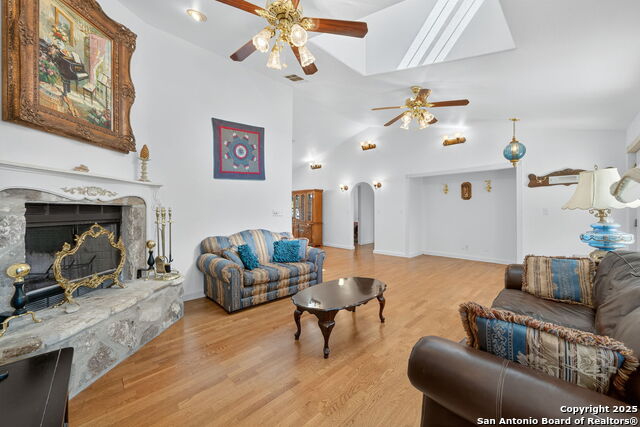 Medina, Texas, 78055, United States, 4 Bedrooms Bedrooms, ,3 BathroomsBathrooms,Residential,For Sale,1961277