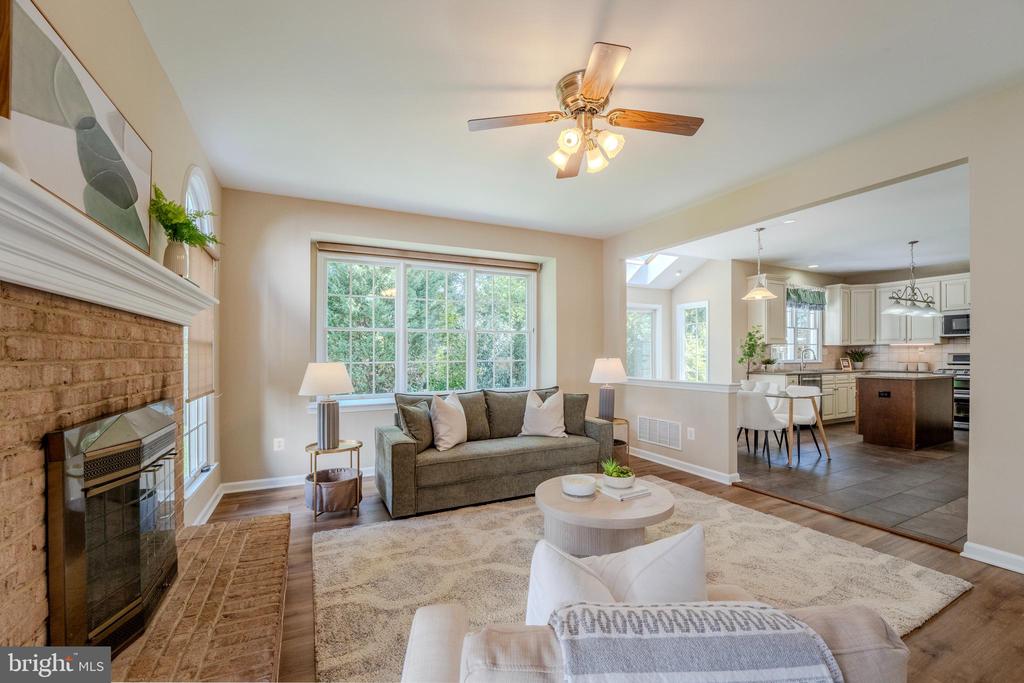 Reston, Virginia, 20194, United States, 4 Bedrooms Bedrooms, ,4 BathroomsBathrooms,Residential,For Sale,2047998