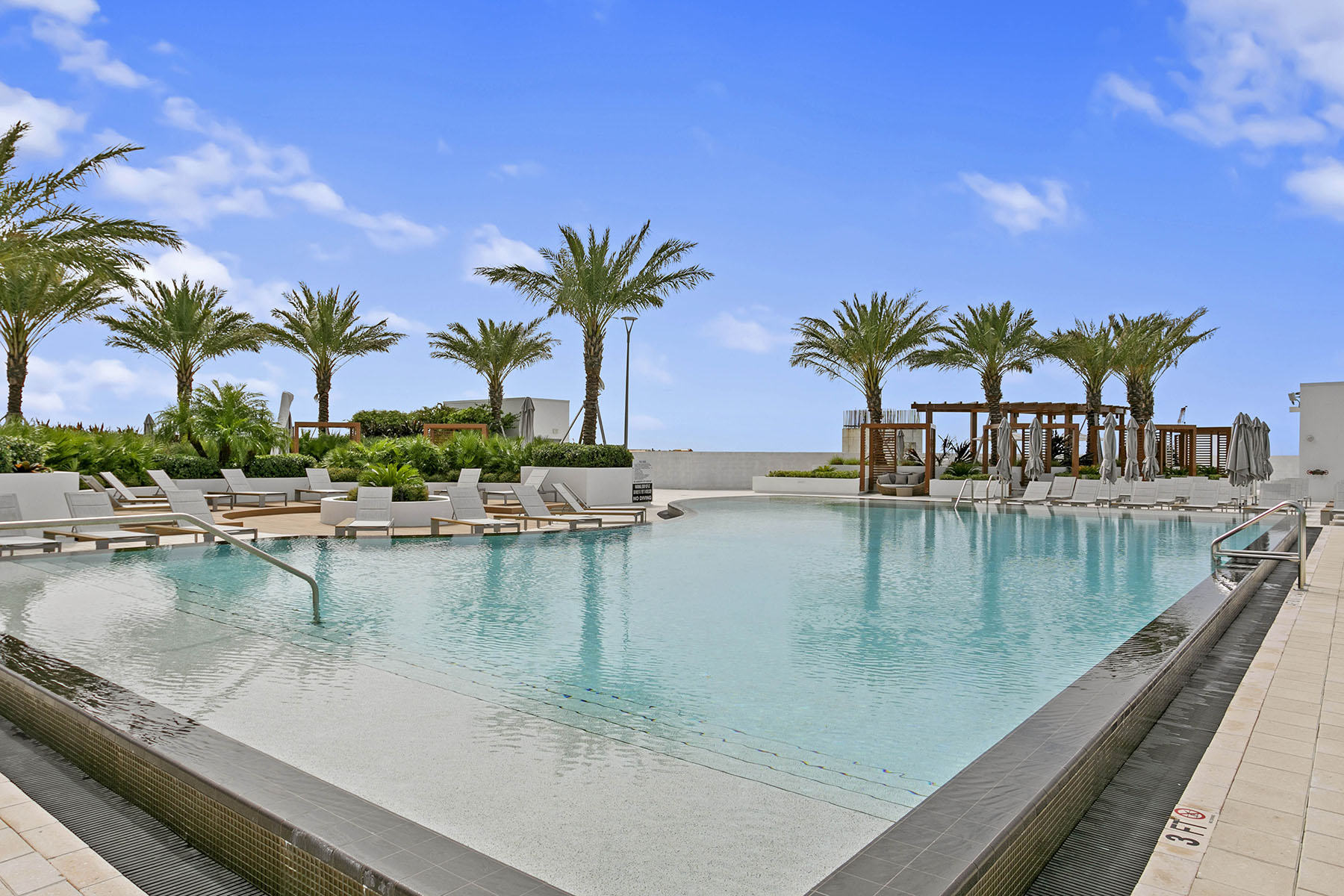  MARINA POINTE - 物件實景