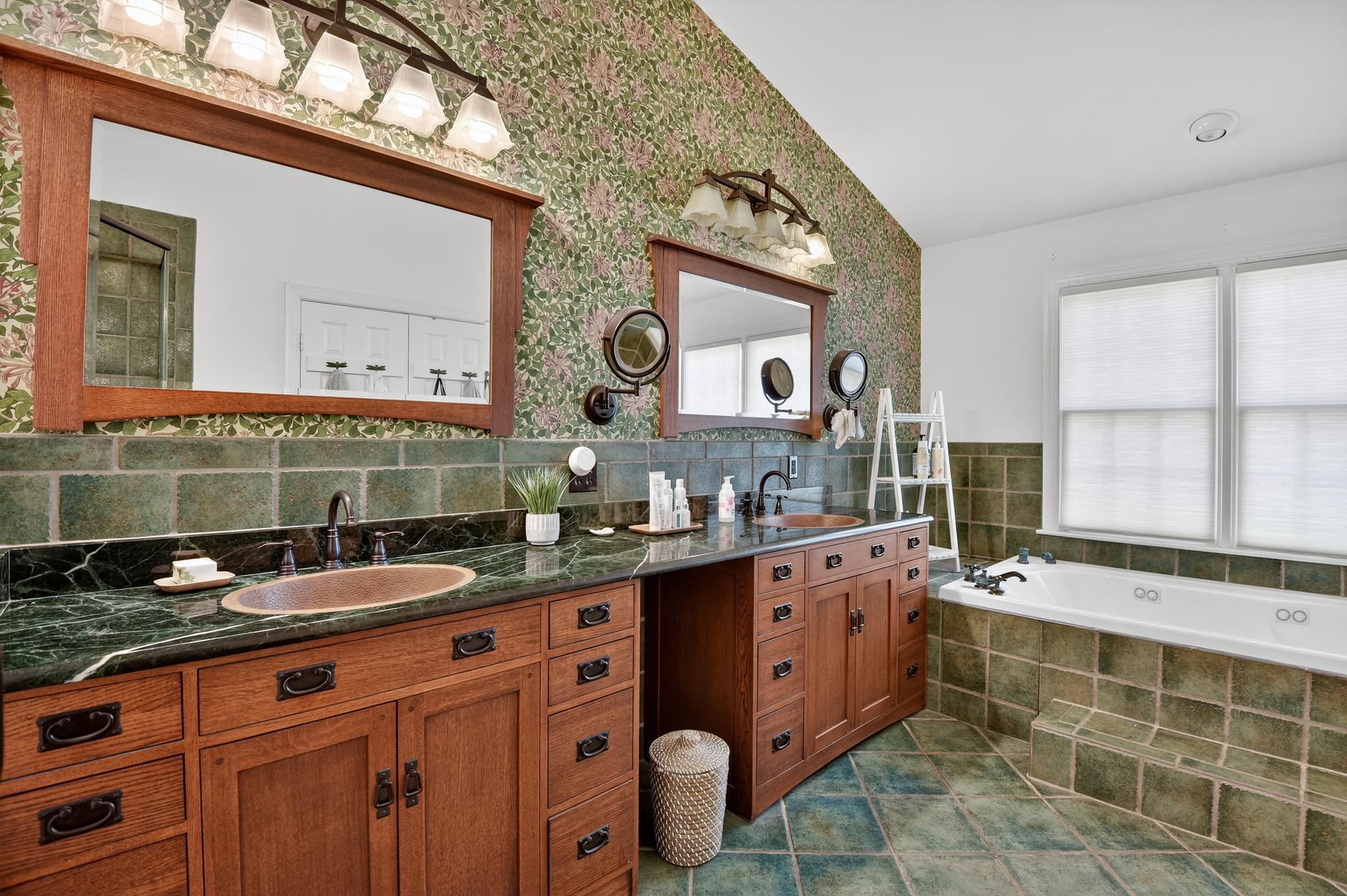  105 Crofton Hill Lane, Rockville, MD, 20850 - 物件實景