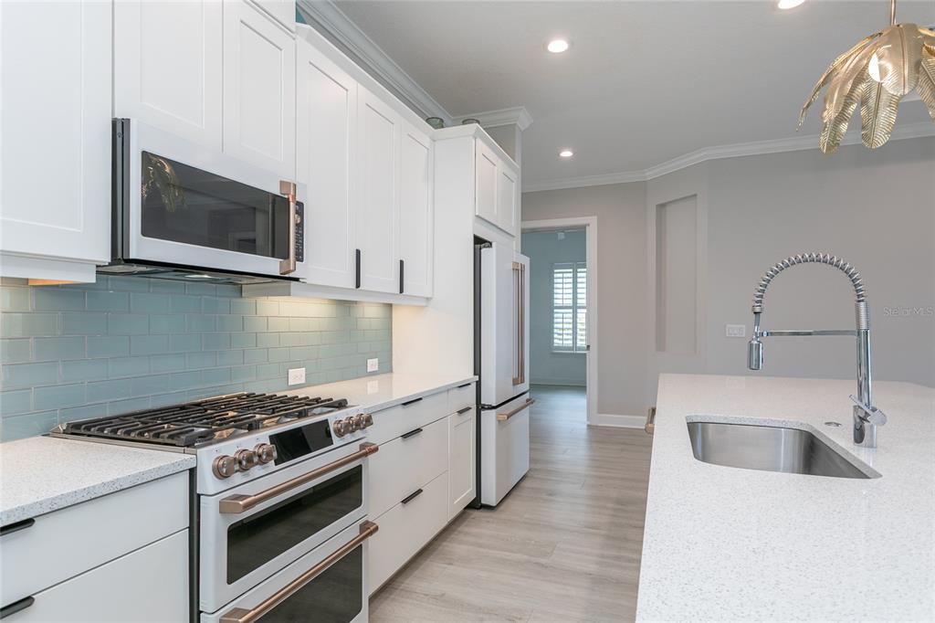 Nokomis, Florida, 34275, United States, 2 Bedrooms Bedrooms, ,2 BathroomsBathrooms,Residential,For Sale,1917205